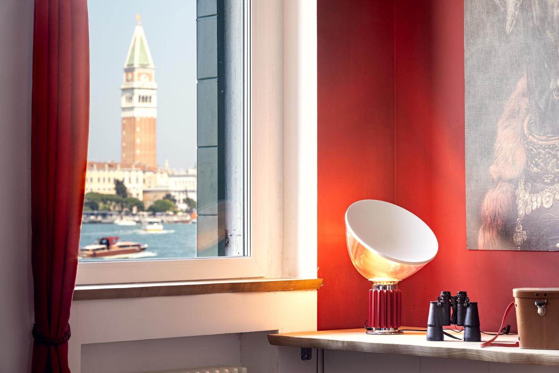 3 Windows On St Mark - Waterfront Apartment Venice Exterior photo